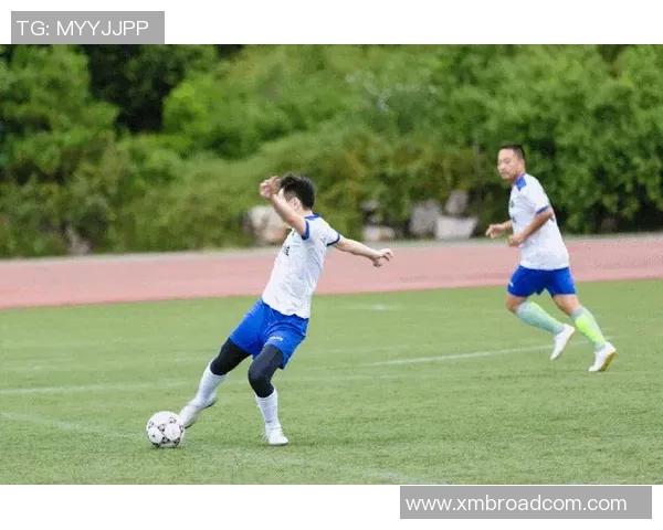 雪缘园足球比分实时更新助你掌握全球足球赛事动态与精彩瞬间